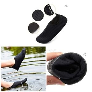 Women's Size 8/9 Water Shoes